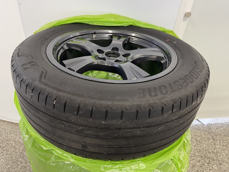 Toyota bZ4X vaihtoauto