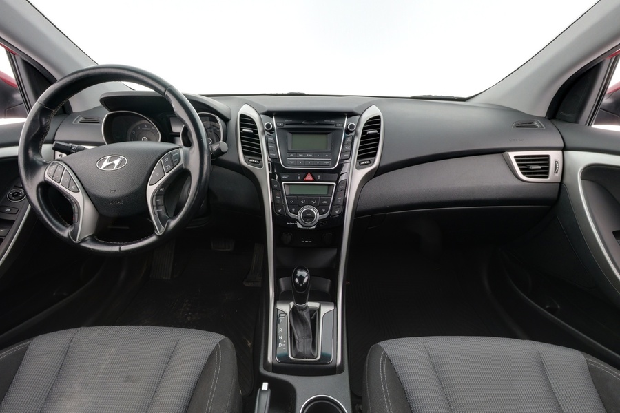 Hyundai i30 5d vaihtoauto