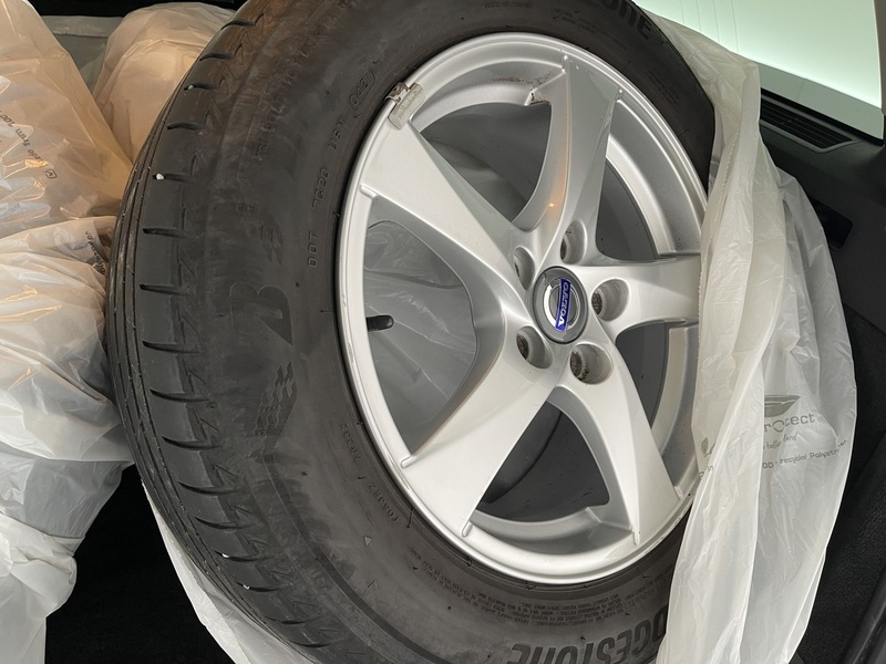 Volvo V70 vaihtoauto