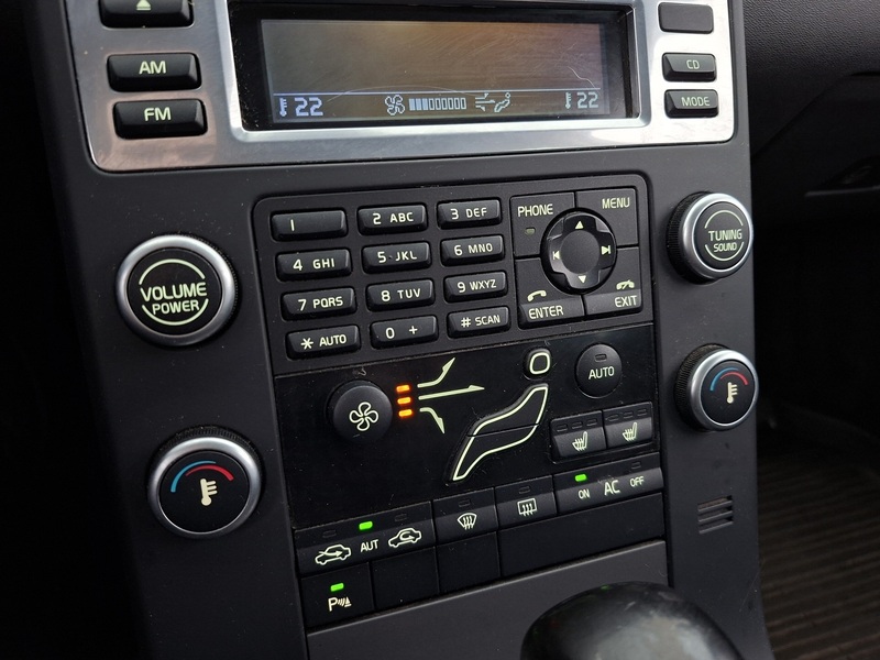 Volvo V70 vaihtoauto