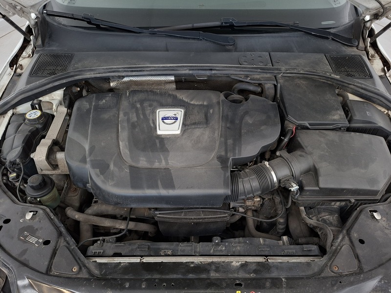 Volvo V70 vaihtoauto