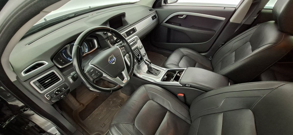 Volvo V70 vaihtoauto