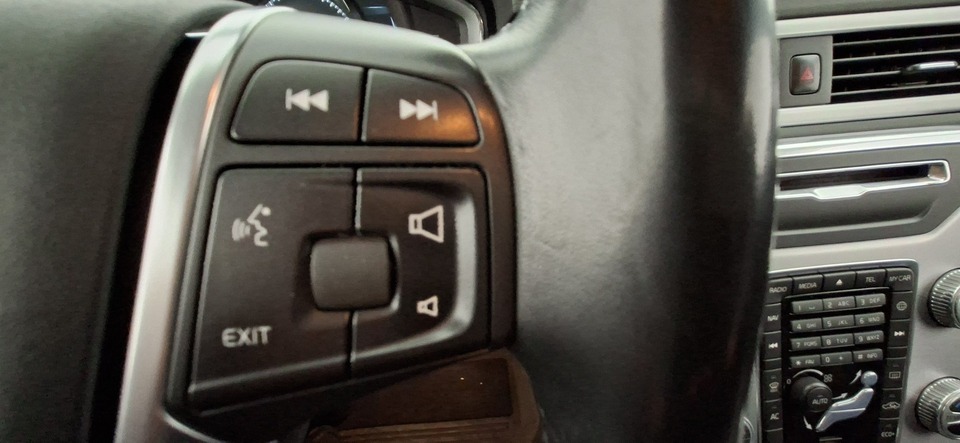 Volvo V70 vaihtoauto