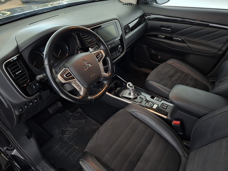 Mitsubishi Outlander PHEV vaihtoauto