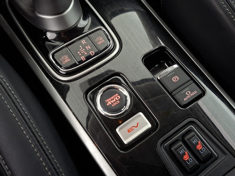 Mitsubishi Outlander PHEV vaihtoauto