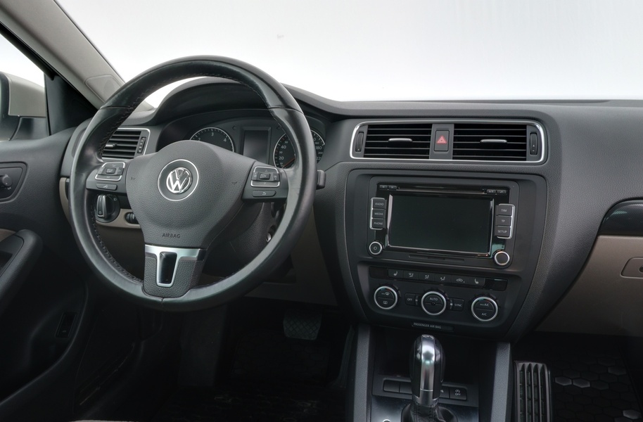 Volkswagen Jetta vaihtoauto