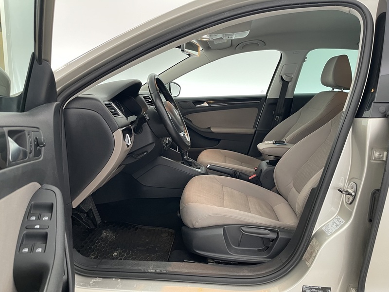 Volkswagen Jetta vaihtoauto