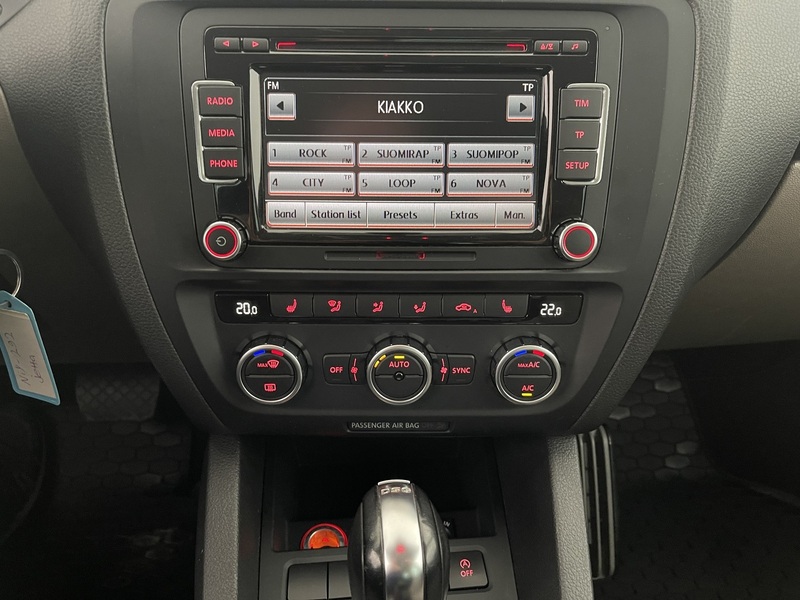 Volkswagen Jetta vaihtoauto