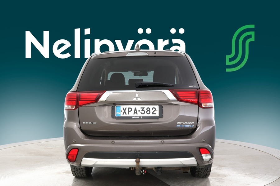 Mitsubishi Outlander PHEV vaihtoauto