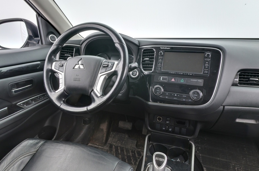 Mitsubishi Outlander PHEV vaihtoauto