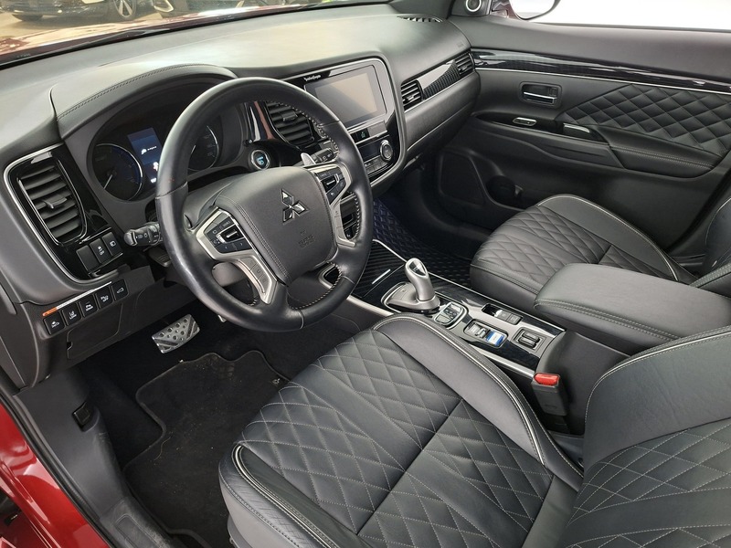 Mitsubishi Outlander PHEV vaihtoauto