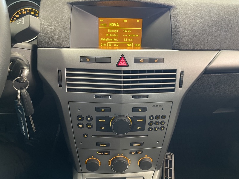 Opel Astra vaihtoauto