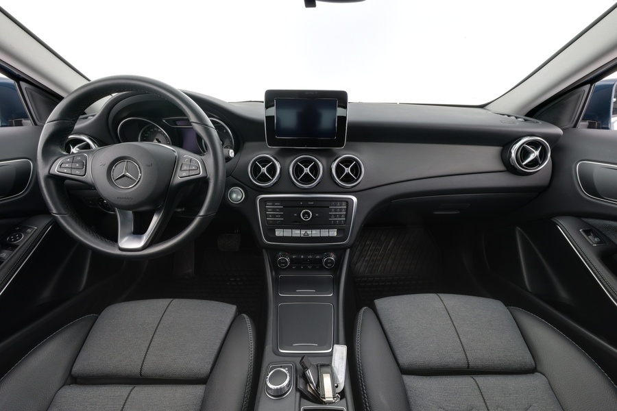 Mercedes-Benz GLA vaihtoauto