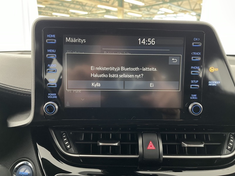 Toyota C-HR vaihtoauto