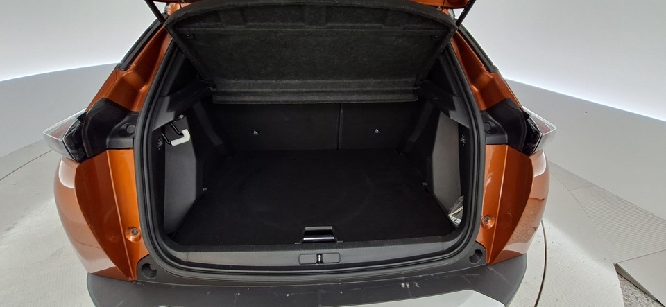 Peugeot e-2008 vaihtoauto