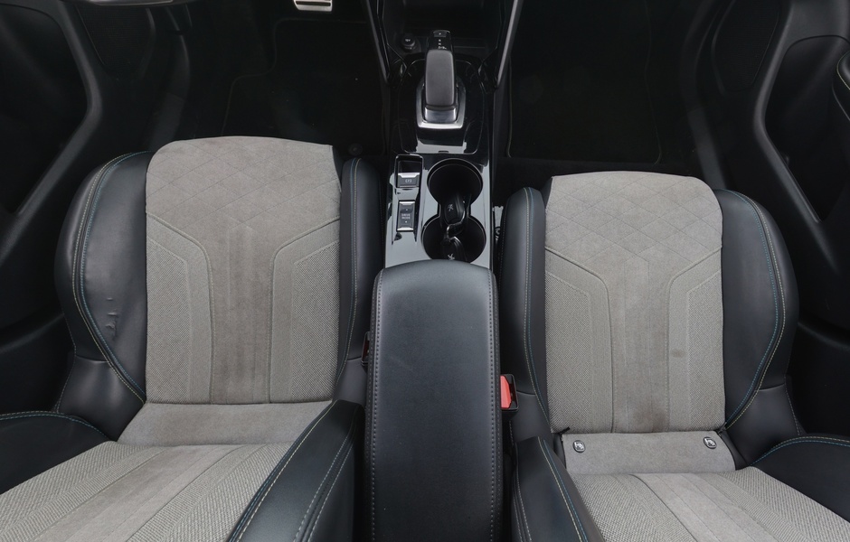 Peugeot e-2008 vaihtoauto