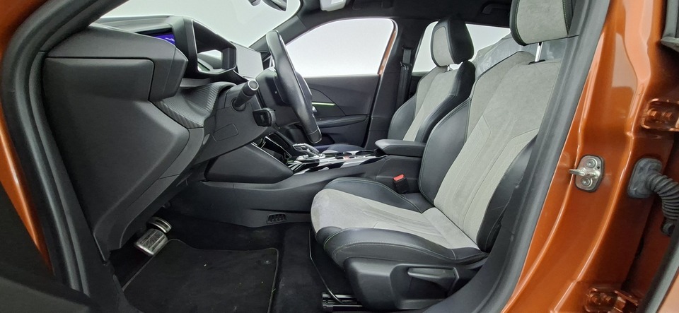 Peugeot e-2008 vaihtoauto