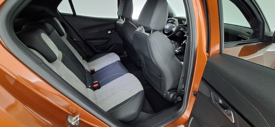 Peugeot e-2008 vaihtoauto