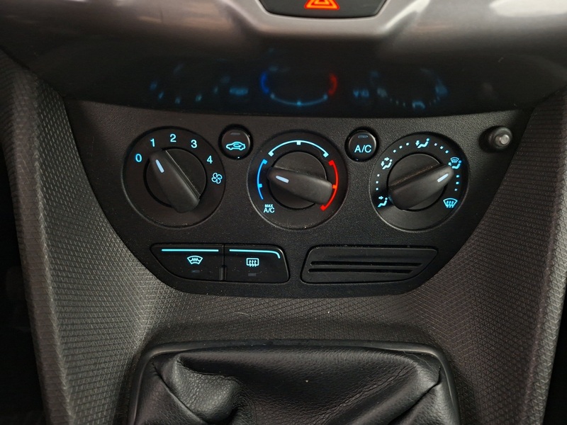 Ford Transit Connect vaihtoauto