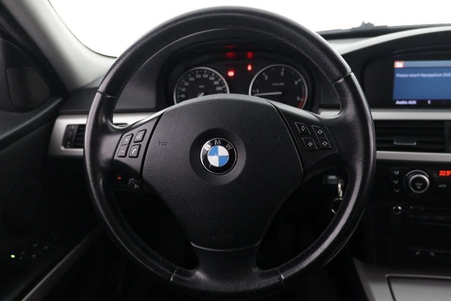 BMW 320 vaihtoauto
