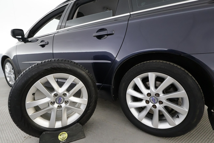 Volvo V70 vaihtoauto