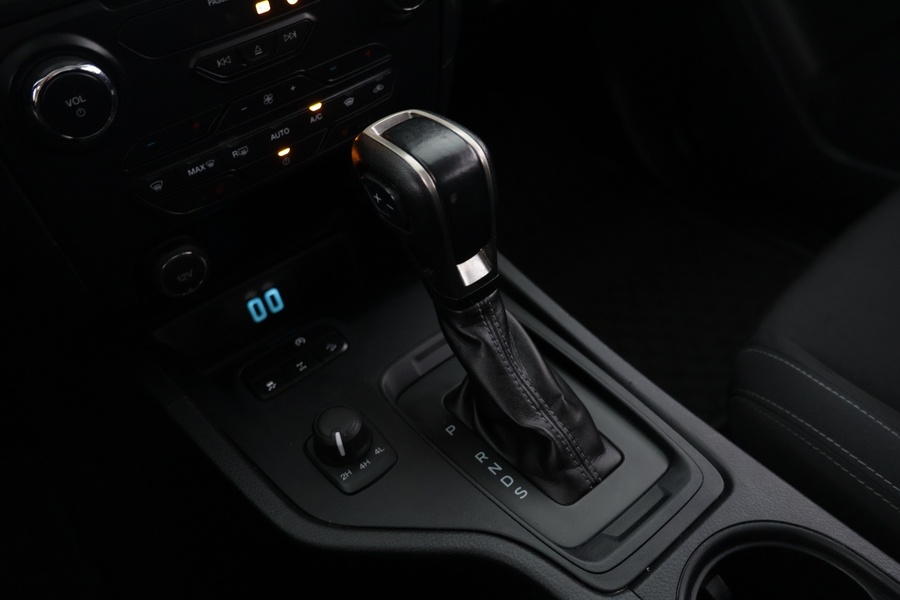 Ford Ranger vaihtoauto