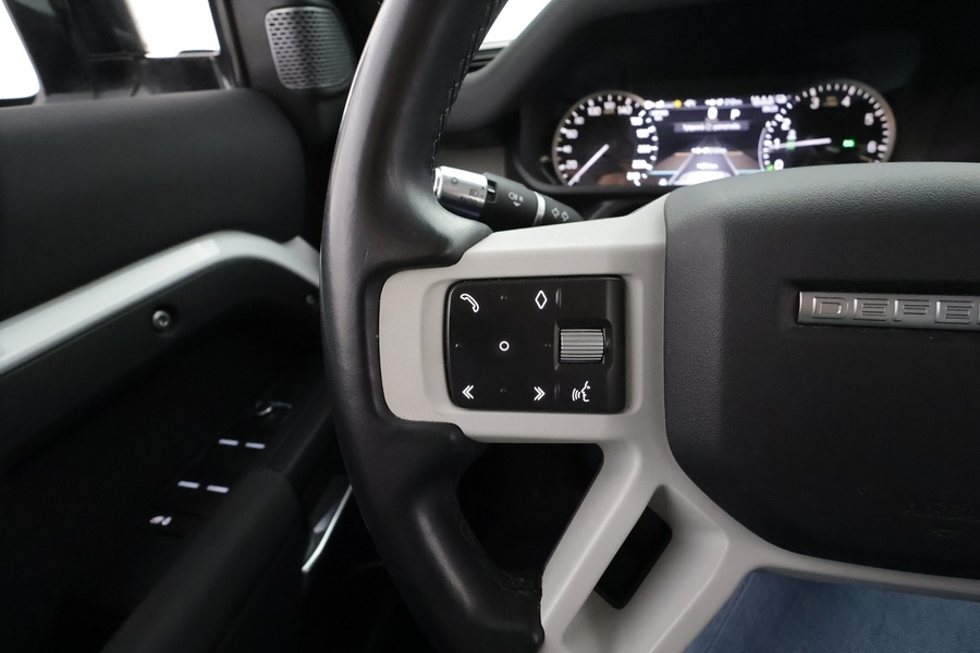 Land Rover Defender vaihtoauto