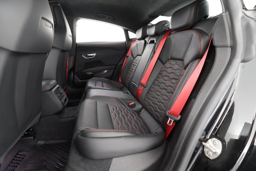 Audi e-tron GT vaihtoauto