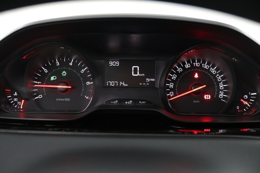 Peugeot 208 vaihtoauto