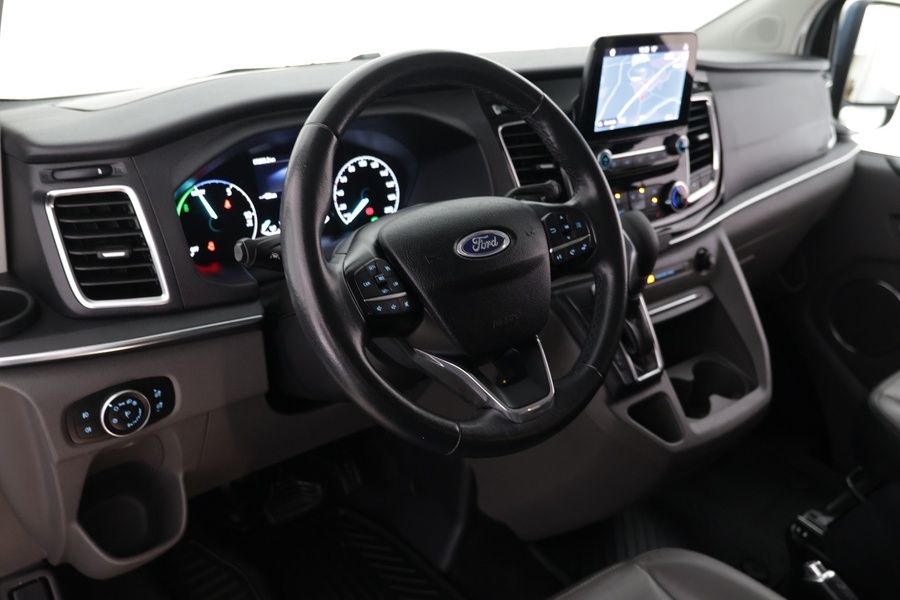 Ford Tourneo vaihtoauto