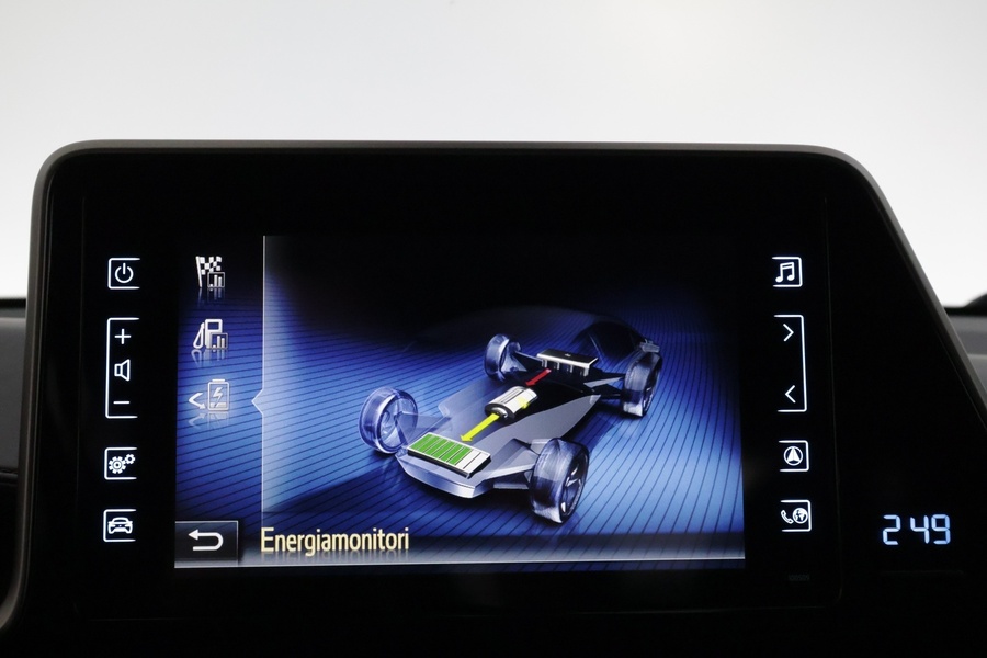 Toyota C-HR vaihtoauto