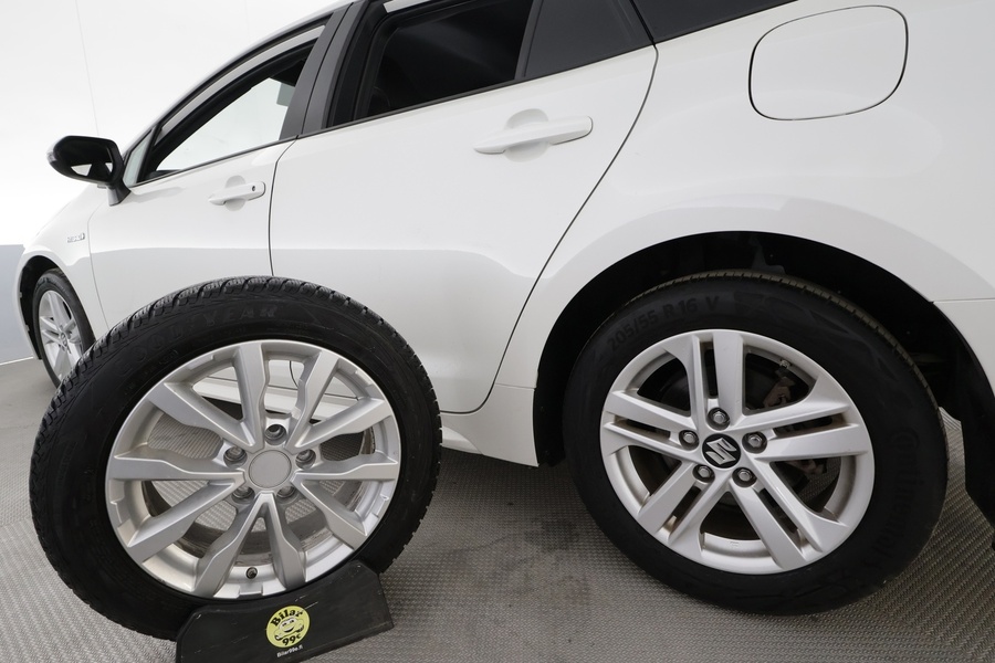 Suzuki Swace vaihtoauto