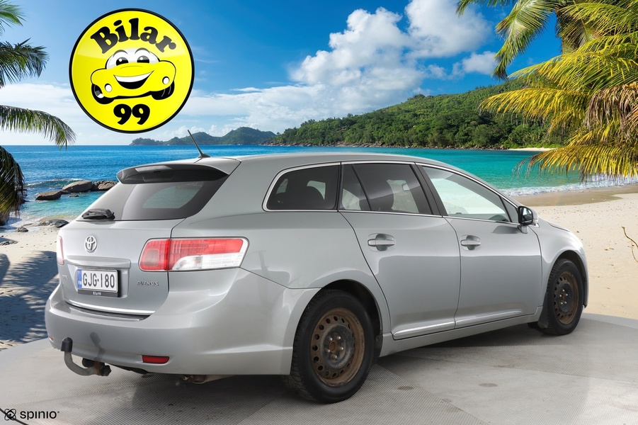 Toyota Avensis vaihtoauto