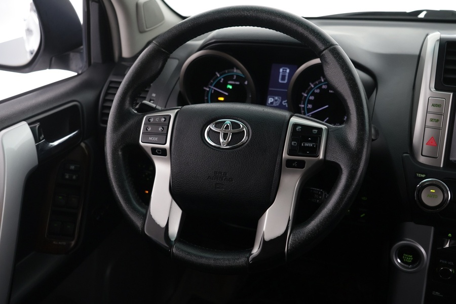 Toyota Land Cruiser vaihtoauto