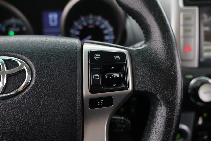 Toyota Land Cruiser vaihtoauto