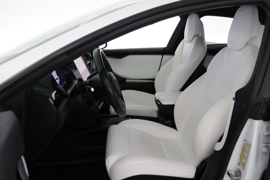 Tesla Model S vaihtoauto