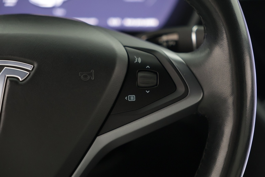 Tesla Model S vaihtoauto