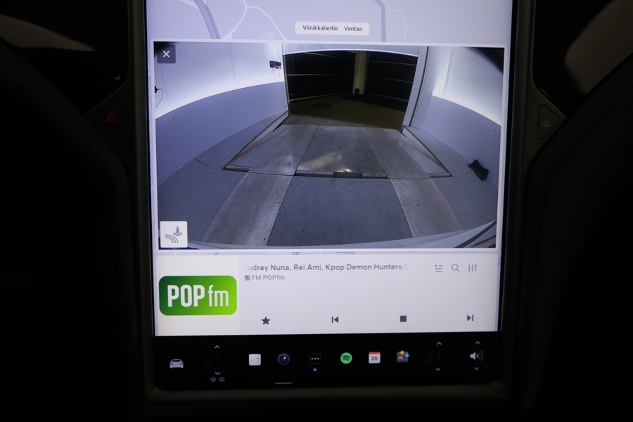 Tesla Model S vaihtoauto