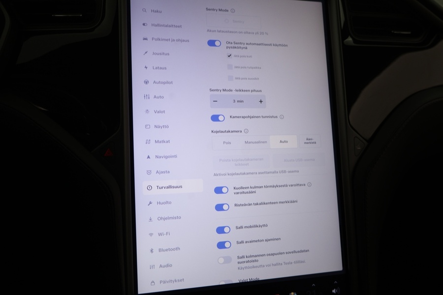 Tesla Model S vaihtoauto