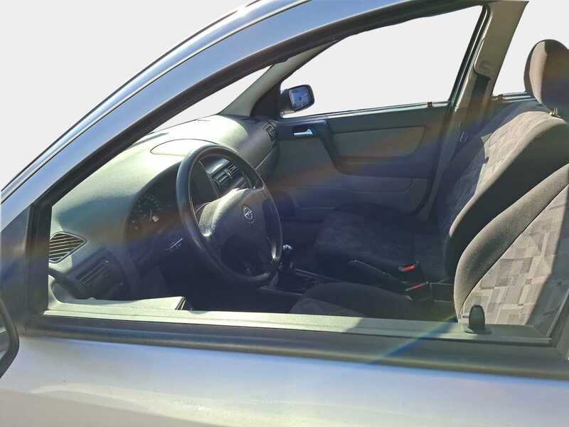 Opel Astra vaihtoauto