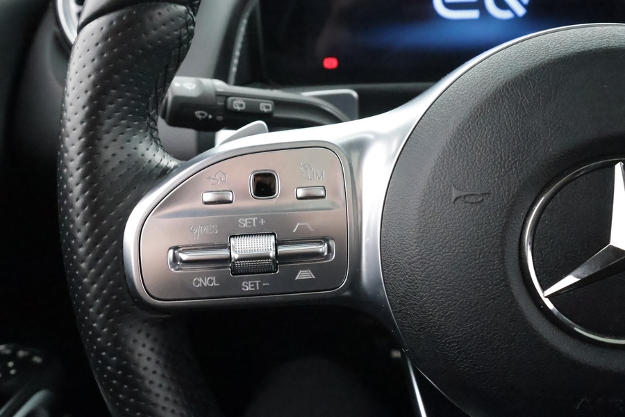 Mercedes-Benz EQB vaihtoauto