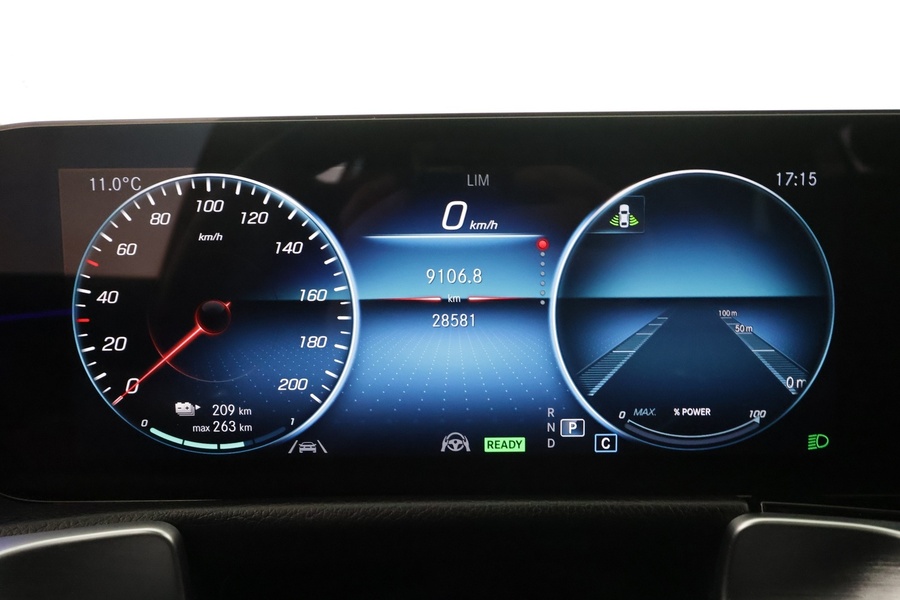 Mercedes-Benz EQB vaihtoauto