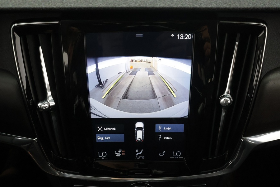 Volvo V90 Cross Country vaihtoauto