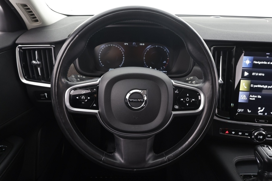 Volvo V90 Cross Country vaihtoauto