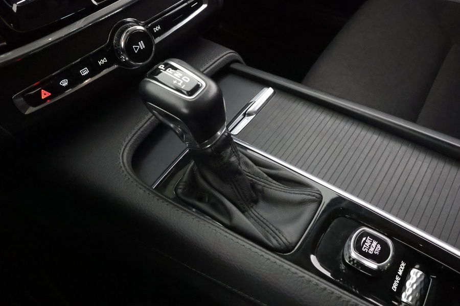 Volvo V90 Cross Country vaihtoauto