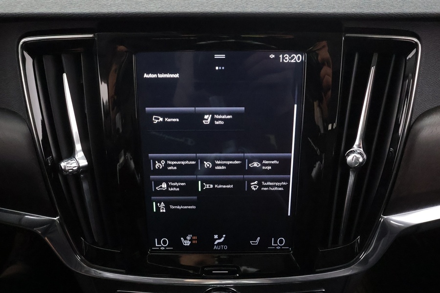 Volvo V90 Cross Country vaihtoauto