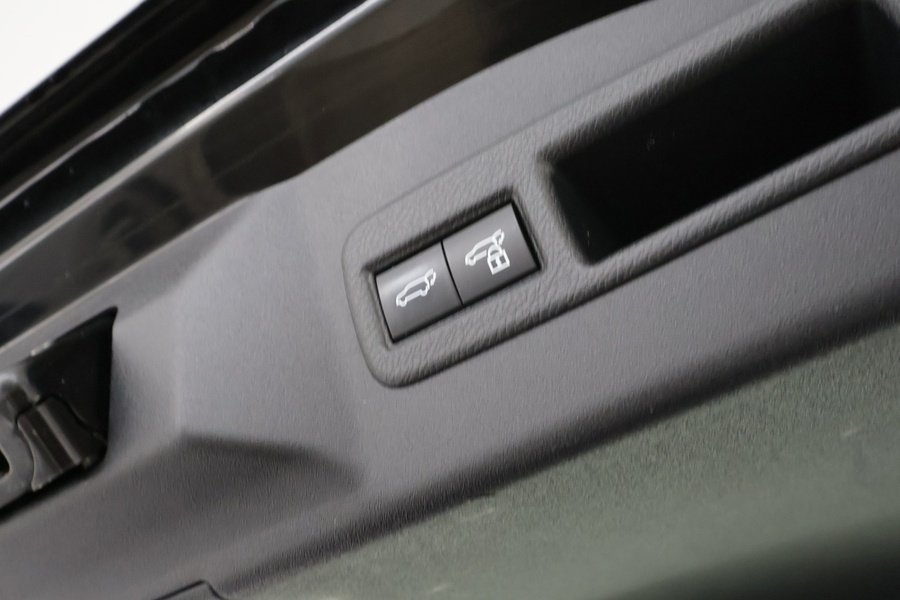 Toyota bZ4X vaihtoauto