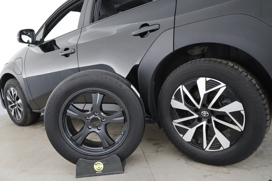 Toyota bZ4X vaihtoauto