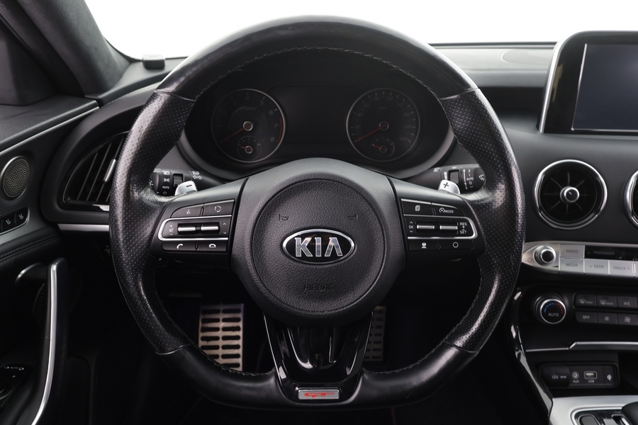 Kia Stinger vaihtoauto