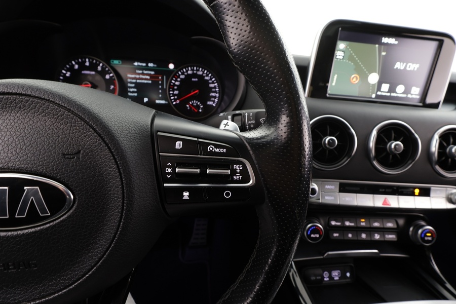 Kia Stinger vaihtoauto